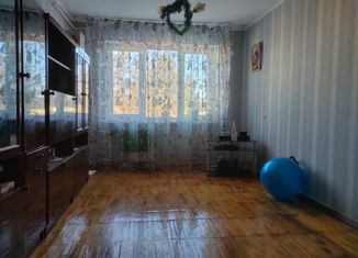 Трехкомнатная квартира на продажу, 67.3 м2, посёлок Двуреченск, Озёрная улица, 10
