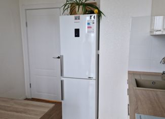 Продаю 2-ком. квартиру, 54 м2, Арамиль, улица Текстильщиков, 6