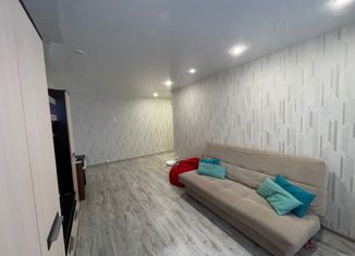 Продам трехкомнатную квартиру, 77 м2, посёлок Ува, улица Калинина