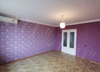 Трехкомнатная квартира на продажу, 60.6 м2, Будённовск, 7-й микрорайон, 10