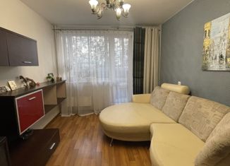 Продается 3-ком. квартира, 65 м2, Екатеринбург, метро Ботаническая, Карельская улица, 68