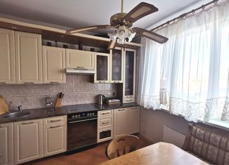 Продам 3-ком. квартиру, 74 м2, Тюменская область, улица Ленина, 17