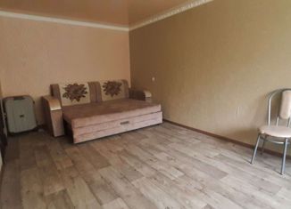 Продаю 1-комнатную квартиру, 29.5 м2, Азнакаево, улица Нефтяников, 21