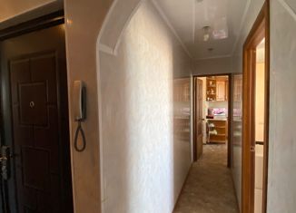 Продается четырехкомнатная квартира, 78 м2, Новотроицк, улица Пушкина, 35