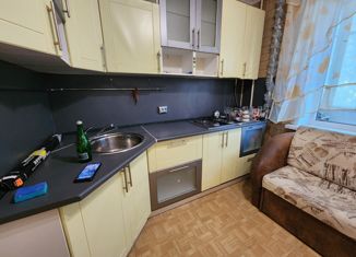 Продается однокомнатная квартира, 33.4 м2, Псковская область, улица Щорса, 88