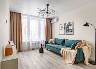 Двухкомнатная квартира на продажу, 45 м2, Москва, улица Академика Арцимовича, 15, метро Коньково