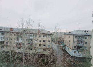 Продам 2-комнатную квартиру, 39.5 м2, Каменск-Уральский, Синарская улица, 4