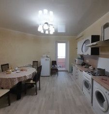 Продается 1-комнатная квартира, 60.6 м2, Элиста, 9-й микрорайон, 21, 9-й микрорайон