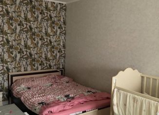 Двухкомнатная квартира на продажу, 45.9 м2, Луга, проспект Урицкого, 70
