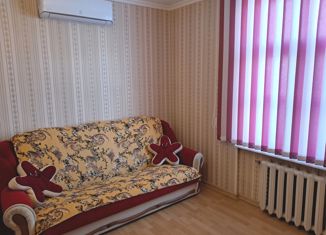 Сдача в аренду комнаты, 100 м2, Омская область, улица Орджоникидзе, 113