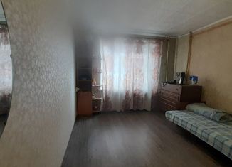 Продам 1-ком. квартиру, 18 м2, Великий Новгород, улица Космонавтов, 8
