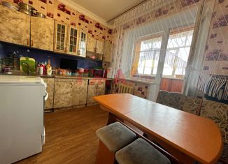 Продается 3-ком. квартира, 83 м2, посёлок городского типа Беркакит, улица Башарина, 3