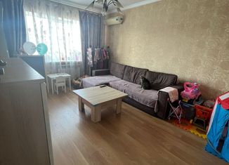 Продается двухкомнатная квартира, 55 м2, поселок Верхнетемерницкий, улица Плутона, 2/11