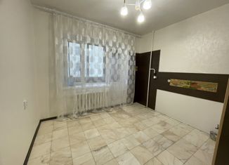 Продается двухкомнатная квартира, 55.6 м2, Якутск, улица Петровского, 10