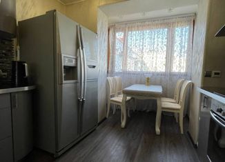 Продажа 3-комнатной квартиры, 62.2 м2, Иркутская область, улица Зверева, 12