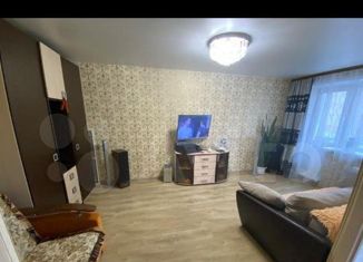 Продажа 3-ком. квартиры, 55 м2, село Кыштовка, улица Каклемина, 41