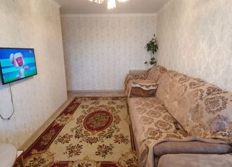 Продам 2-комнатную квартиру, 46.5 м2, Владикавказ, улица Цоколаева, 14к1, 9-й микрорайон