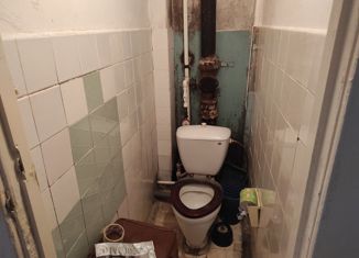 Продается трехкомнатная квартира, 47 м2, Карачев, улица Луначарского, 197