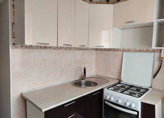 Продам 3-ком. квартиру, 50.1 м2, Набережные Челны, улица Комарова, 14