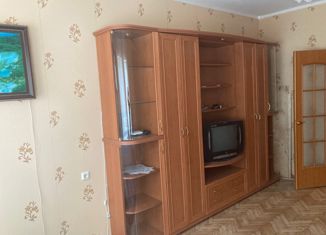 Продам 1-комнатную квартиру, 38.7 м2, Радужный, 9-й микрорайон, 28