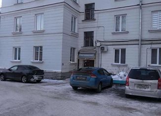 Продается двухкомнатная квартира, 59.2 м2, Железногорск, Школьная улица, 35