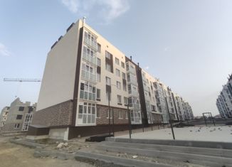 Продам 2-ком. квартиру, 47 м2, Михайловск, улица Антона Чехова, 42