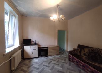 Продается трехкомнатная квартира, 32.4 м2, Волгоград, Ольгинская улица, 9