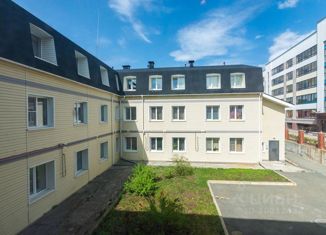 Продам 4-ком. квартиру, 97.5 м2, Берёзовский, улица Исакова, 20