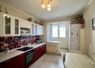 Продам трехкомнатную квартиру, 99 м2, Москва, улица Наташи Ковшовой, 29