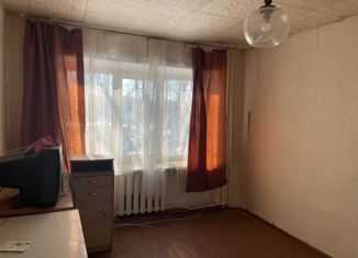 Продаю комнату, 90 м2, город Струнино, улица Островского, 3