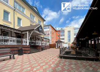 Продаю 1-ком. квартиру, 909 м2, Ярославль, Тверицкая набережная, 27/2