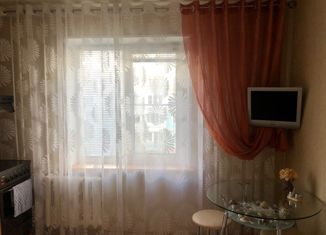 Продажа 3-ком. квартиры, 75 м2, Нижний Новгород, проспект Ильича, 42, микрорайон Соцгород-9