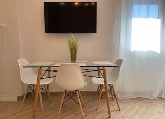 Продаю 2-ком. квартиру, 38 м2, Сочи, Фермерская улица, 35, микрорайон Энергетик-Изумруд