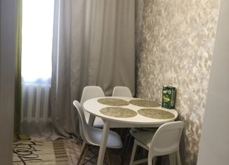 Продаю 3-комнатную квартиру, 69.8 м2, поселок городского типа Пангоды, улица Ленина, 8