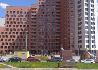 Продам двухкомнатную квартиру, 63 м2, Москва, улица Верхние Поля, 32к2, ЖК Тополя