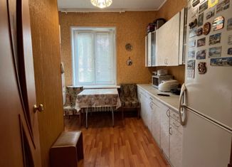 Продаю 2-комнатную квартиру, 47.8 м2, Железногорск, Комсомольская улица, 22