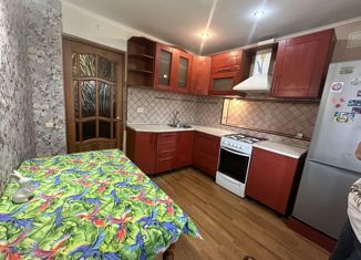 Продается 2-комнатная квартира, 66.5 м2, Астрахань, улица Яблочкова, 42А