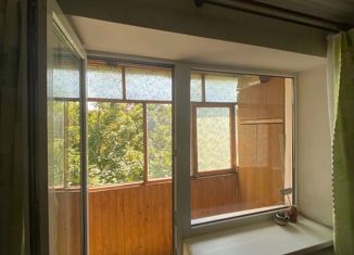 Продается 1-ком. квартира, 31.7 м2, Симферополь, улица Гагарина, 34, Железнодорожный район