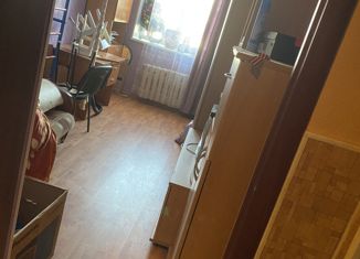 Продажа 2-ком. квартиры, 58 м2, Кунгур, улица Крупской, 2А