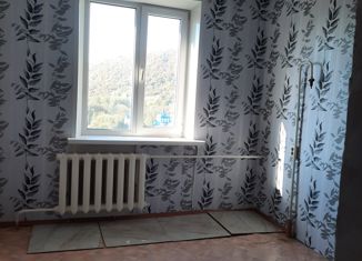 Продается 2-комнатная квартира, 50.9 м2, Аша, улица Толстого, 8