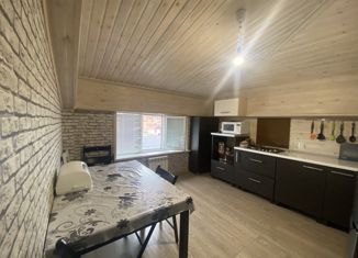 Продается трехкомнатная квартира, 85 м2, посёлок городского типа Семендер, улица Исрафилова, 47