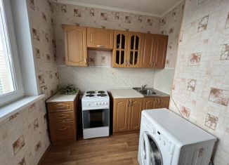 Продам 1-ком. квартиру, 39 м2, Москва, метро Улица Старокачаловская, улица Грина, 9