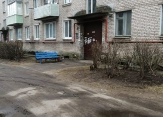 Продам двухкомнатную квартиру, 42 м2, Ленинградская область, улица Баранова, 10