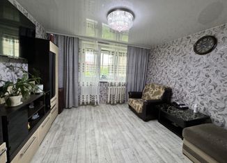 Продается 2-комнатная квартира, 49.4 м2, посёлок городского типа Ярославский, Ленинская улица, 6