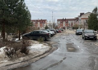 Продается 2-ком. квартира, 63 м2, Великий Новгород, Озёрная улица, 9