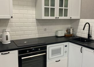 Продается двухкомнатная квартира, 57.5 м2, поселок городского типа Афипский, улица 50 лет Октября, 46