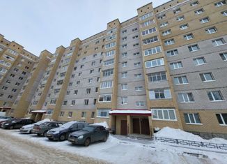 Продаю однокомнатную квартиру, 36 м2, Сыктывкар, проспект Бумажников, 52