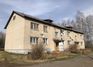 Продается 3-комнатная квартира, 55 м2, Смоленская область, Школьная улица, 28