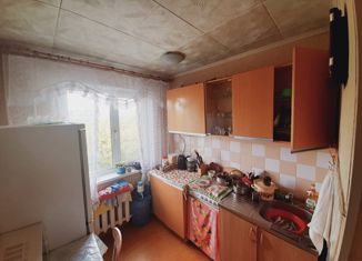 Продаю 2-комнатную квартиру, 43 м2, Партизанск, улица Кутузова, 44