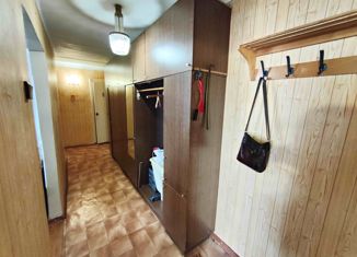 Продам 3-комнатную квартиру, 61.1 м2, Белгородская область, Комсомольский проспект, 35